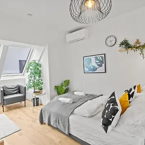 Apartman Long Term - Near Klinik Floridsdorf - On-site Parking For 19,90 Eur, Bécs